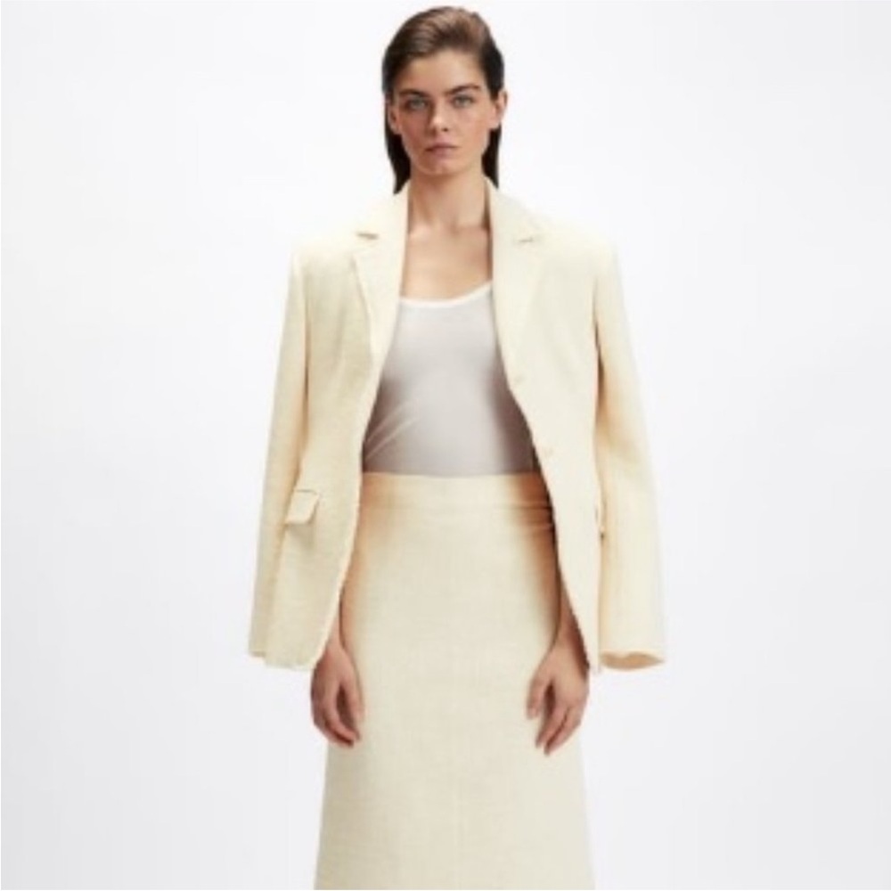 Zara limited edition Cream Women's double breasted Blazer with pearl button - Picture 2 of 11